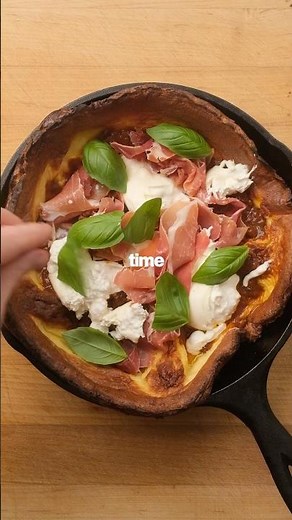 20 Minute Breakfast Pizza 🍕