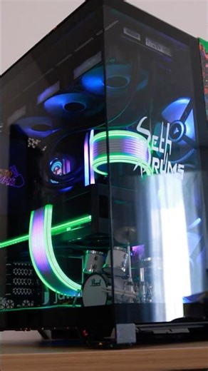 CRAZY PC BUILD FOR A VIRAL STREAMER!