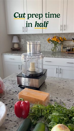 Make Sunday meal prep stress-free! ✨ A food processor isn’t just a time-saver—it’s a game-changer. Here’s why: ✅ Speed: Chop, slice, and shred veggies in minutes. ✅ Consistency: Perfect cuts every time for even cooking. ✅ Versatility: From veggies to cheese, nuts, and more—prep everything in one appliance. ✅ Less Mess: Fewer tools, less cleanup, more time for YOU. Start your week strong with healthy meals ready to go! 📹: @luubbaa | Cuisinart