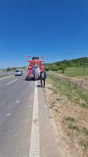 "Sleteo sleper kod aleksinca u smeru ka beogradu, prohodna samo brza traka" | Serbia Live - Beograd