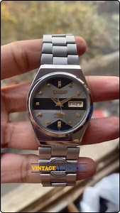 Price 2450/- DM to Buy. Brand/Model: Original Citizen, Reference 8200 Movement: Automatic 21 jewels (no battery needed—self-winding) Case Size: 36mm (vintage standard )Case Material: Stainless steel, Glass back Dial: Black/Gray Face With Relief Figures Functions: Day-Date complication at 3 o’clock (shows both day of the week and date) Bracelet: Usually stainless steel, sometimes paired with period-correct Bracelet Origin: Made in Japan We are the Vintage Watch Dealer Located in India, We are in 