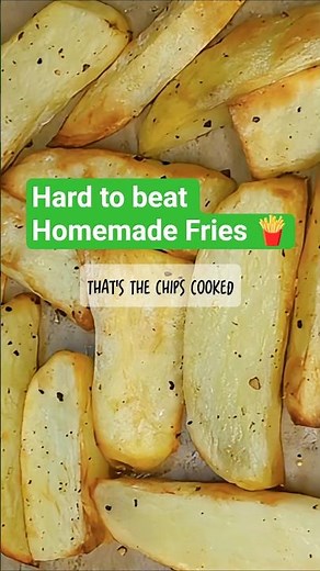 Crispy Homemade Air Fryer Chips, how to make perfect golden chips at home using just an air fryer!