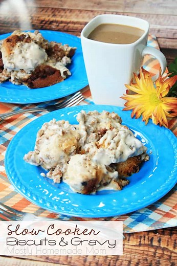 Slow Cooker Biscuits and Gravy