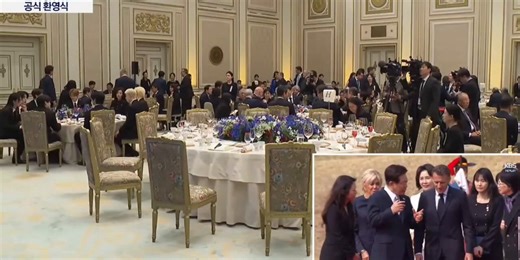 It’s not what to be proud. Macron is taking all our rights, he use them to show a fake image of him while destroying women, lgbt, Muslim etc rights. Police is killing people everyday but yall are praising this situation bruh stop this shit. It’s like if they were with trump