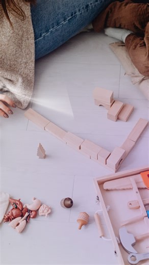 New year, Same bedtime chaos… But THIS time Dr. Simi´s got you 🥹🩵 Tag the most heroic mom you know. | Dr. Simi USA