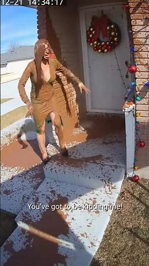 📦💥Porch exploding package box with glitter🪩🤯 #porchpiratecaught #explodingbox #candybox #surprisebox