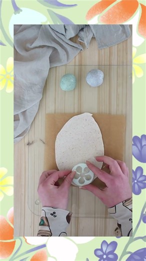 🌼✨ How to turn a simple mirror into a DIY springtime masterpiece! ✨🌼