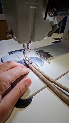Cestería Nórdica on Instagram: "🧺✨ Paso a paso del cesto ovalado PERFECTO Te armamos este tutorial con todos los tips para que tu cesto quede firme, parejo y súper prolijo. Porque lo bueno se comparte, y más si nos ayuda a crear cosas lindas 💛🙌 Si te gustó compartí, comentá y guardá este reel… ¡nos ayuda un montón! ✨ 💬 Contanos en los comentarios: ¿Qué otro tutorial te gustaría que publiquemos? 📲 Para consultar colores disponibles, variedad de insumos para cestería nórdica, o hacer tu pedid
