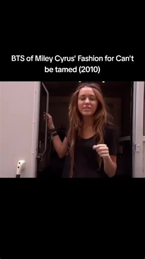 Miley Cyrus: Behind the Scenes of 'Can't Be Tamed'