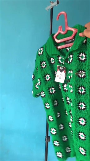 Crochet Shirt#crochet #crochetersoftiktok #viral #trendingnow #cute #explorer #crochetshirt #crchetmeshtop #world