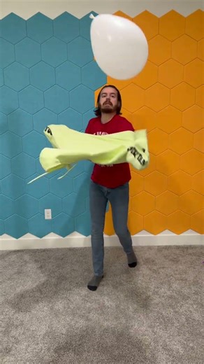 Putting On A Hoodie While Playing Keepie Uppie!!