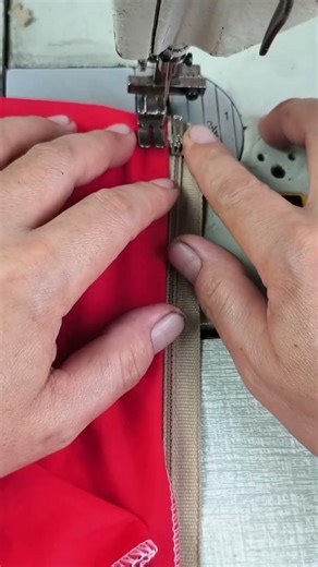 How to Install a Zipper for Beginners #sewing #sewinghacks #sewingtutorial