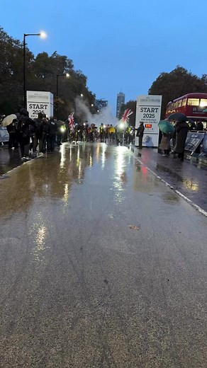 57K views · 895 reactions | And the cyclists and motorcyclists are off to Brighton! Royal Automobile Club RM Sotheby's Veteran Car Club of Great Britain #veterancarrun | RM Sotheby’s London to Brighton Veteran Car Run | Facebook