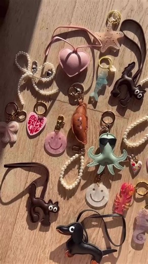 The cutest key chains 🍒