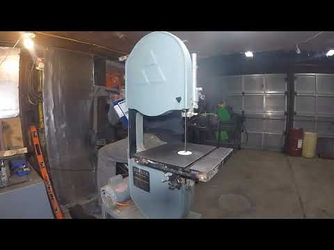 How to replace a bandsaw blade