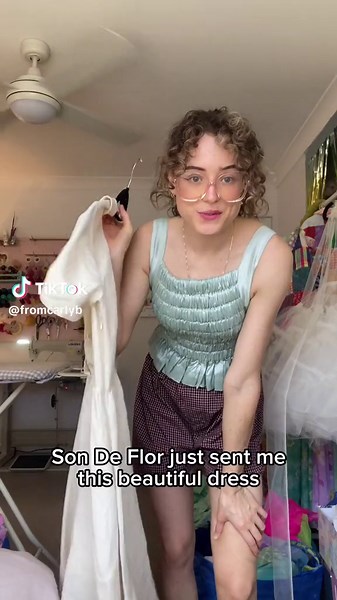 sewing a patchwork ruffle apron with a super full gathered skirt! #sewingtiktok #sewing #sewingtiktokers #handmade #patchwork #artist