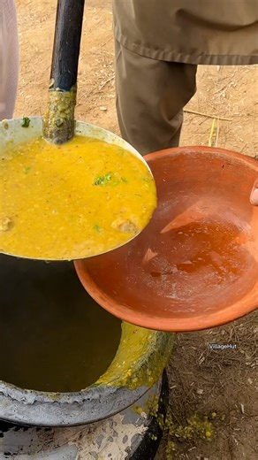 Enjoyment in a Village Gathering and Special Lunch With Mutton Daleem #villagelife #peopleeatinglunger #muttoncaleem | Village Hut