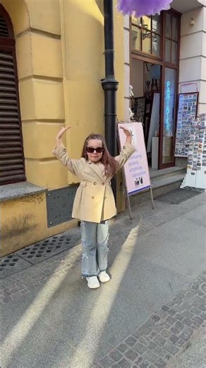 Ballet dress up on the street