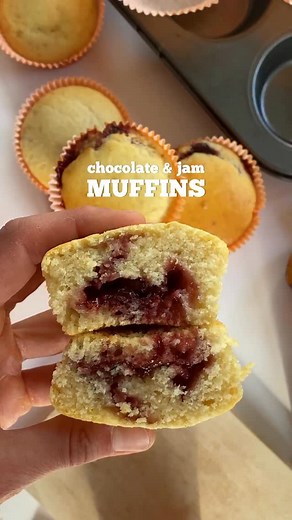 1.8K views · 108 reactions | Receptů na muffiny je nespočet, ale...