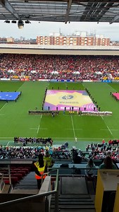 A first for me at Ashton Gate and not on the field tonight. This should be a cracker . Nz v Can Women’s Rugby World Cup. #Commentary | Nigel Ref Owens