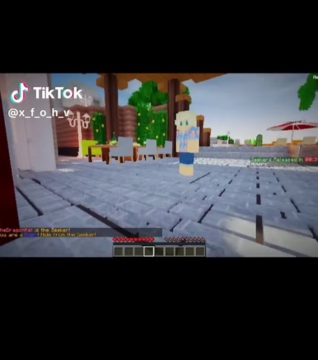 Aphmau Hide and Seek: Everyone Turns Into Garth Door Skit