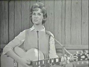 Pretty Miss Norma Jean performs the Buck Owens tune on the Porter Wagoner Show. | GatorRock