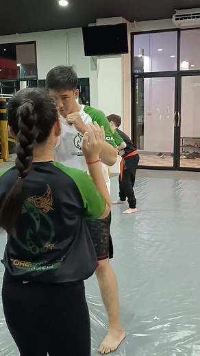 Preparing the new wave of Hong Kong cinema stars in our Junior Kickboxing class 🎥🎬🍿! #martialarts #choreography #stuntman #hongkongcinema #juniorkickboxing #corecombatchiangmai #muaythai #chiangmaimuaythai #mma #mixedmartialarts | Core Combat Chiang Mai