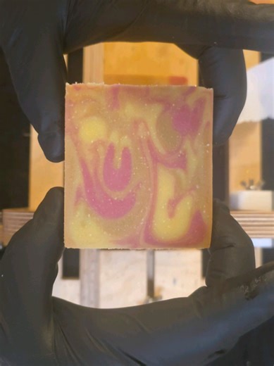 Today's soap is Lazy Sunday. Stay in bed and embrace a self-care day, starting with a cool breeze and sparkling lemon reminiscent of fresh sheets against your skin. Soapy bubbles mix with orange blossom and cyclamen petals, while cotton flower and white woods create a comforting embrace. I like this FO. It's soft, but smells like it is described. A slightly citrusy cotton-y fresh scent. It's a nice twist on the typical clean linen FO. The fragrance oil is from Crafters Choice and it was called S