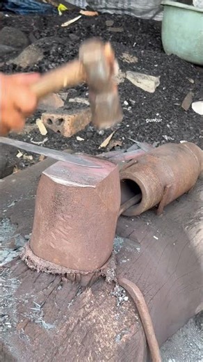 “The process of making knives and knife stamping.” #blacksmith