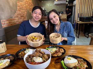 Ever wondered what makes Chao Fan the ultimate comfort food? 🥡💭 Dig in with Alex and Julian for #SaanTayoKakain2023’s EPISODE 5, as they uncover and savor Chao Fan King’s menu that will surely make you crave! 🤤 📍So, what are you waiting for? Give into your cravings and visit them at 1240 Asturias Street, Manila. For more food adventures, tune in every Thursday, 4PM. Only here at UST Tiger TV! 📲 Always feel the ROAR by following us on our socials! UST Tiger TV http://facebook.com/ustigertv h