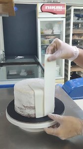 GRADUATION CAKE‼️❤❤ #cake #cakedesigner #cakedesign #cakedecorating #cakedecoration #reels #reelsph #reelsfbシ #reelsfypシ #reelsvideoシ #reelsviral #reelsviralシ #reelsfacebook | Jerick Bien