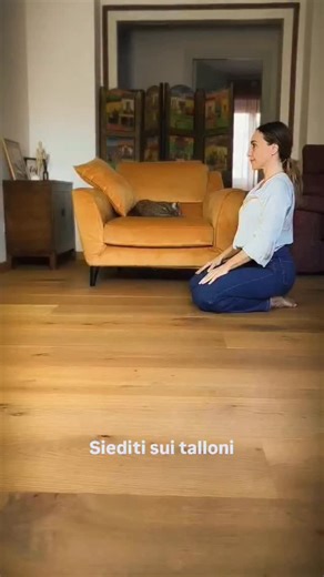 Embodiment Somatic Movement Practice-Body-Mind Centering® on Instagram: "Riconnettersi al pavimento pelvico significa tornare a dialogare con una parte silenziosa e fondante del proprio corpo. Non è un gesto tecnico, ma un lento affinarsi dell’ascolto. Una relazione che si costruisce attraverso un ritmo interno, alla qualità del respiro che risale dalla base del bacino fino alla sommità della testa. È un movimento che forse hai già sperimentato, ma oggi ti invito a portare l’attenzione alla base
