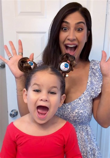 The SCARIEST and EASIEST EYEBALL hair tutorial you NEED to try! I can’t get over how good this turned out! 👁️👁️ #toddlerhairstyles #hairinspo #halloweenhair #girlhairstyle #hairtutorial