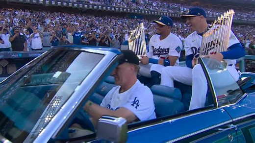 Freeman, Rojas ride into stadium with Will Ferrell