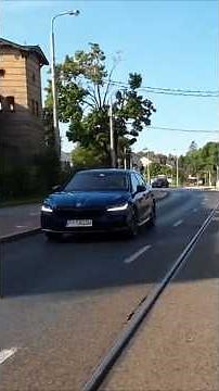 Skoda Superb limousine test of silence and flexibility in the 204 HP PHEV version 2025 #skodasuperb