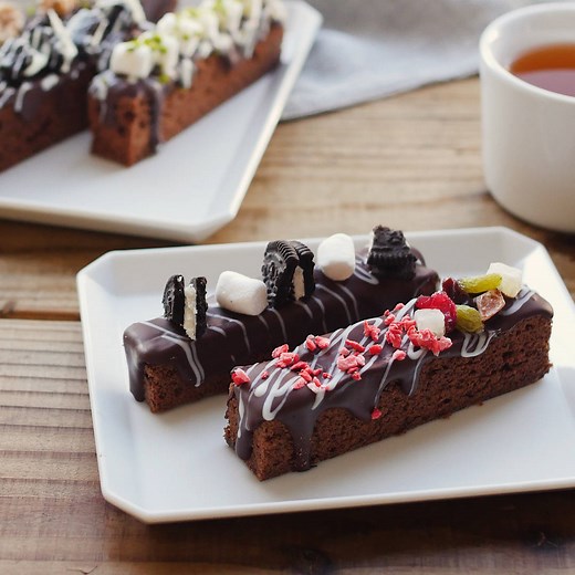 レンジで作る濃厚Wチョコブラウニー。混ぜてチンで完成！ - macaroni