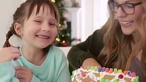 Wilton Build-it-Yourself Gingerbread Train Decorating Kit