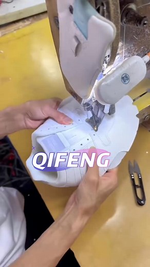 2.6K views · 25 reactions | Qifeng pattern stitching machine Welcome to contact us  WhatsApp/wechat：008613829201736 | Qifeng Barbara | Facebook