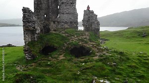 Aerial footage captured of Ardvreck Castle, a 16th century ruin which stands on a rocky promontory jutting out into Loch Assynt. Captured during the North Coast 500 route Scotland.