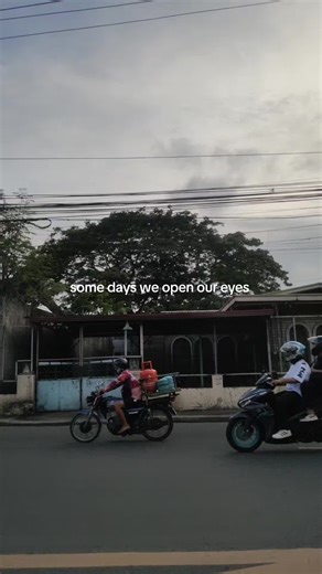 Hanbee's 'Buttercup': A Song for Grey Days