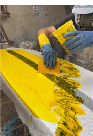 A 7’0” stock board we build in recently in our Maui Leaf Lite construction. Quad fin setup for speed and control. This one didn’t last long on the shop rack before it was picked up by the lucky new owner.
