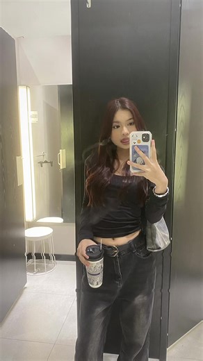 Discover Daniel Caesar's Best Love Songs