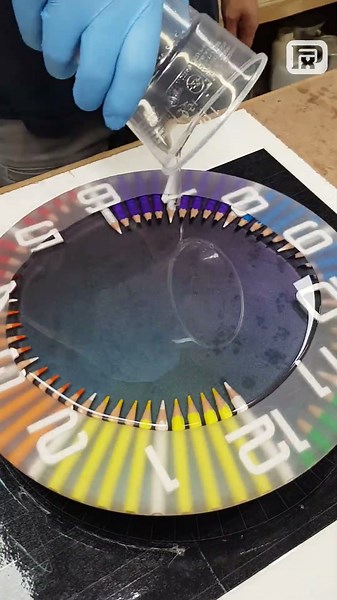 Don’t Throw Away Your Pencils–Look What You Can Make #ColoredPencils #WallClock #HandmadeArt #fxpart