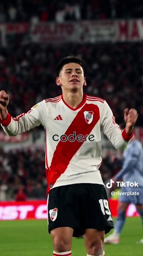 Claudio Echeverri: River Plate's Rising Star | Goals, Skills & Highlights
