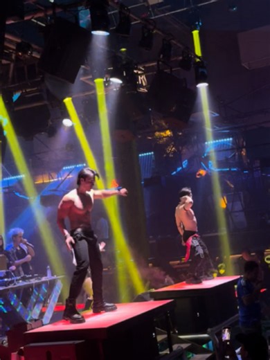 Enjoy your Friday night at The WATERS 😎 ជាមួយបងសង្ហា ស្រីស្អាត Live Performance 6 នាក់💃🏻រាំសប្បាយ LIVE DJ & MC ដល់ម៉ោង 3:00 ទៀបភ្លឺ! #Thewaters #livedj