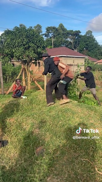 Behind the scenes🤣🤣🤣#bernardoffix #fyp #funny #fyppppppppppppppppppppppp #offixfamily #offixfamily #trending