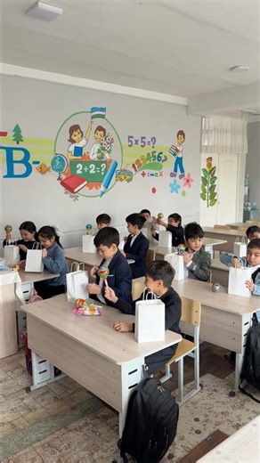 Ўқитувчи фақат билим бермайди..У мер беради, ишонч беради, илҳом беради ✨