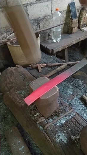 Schmiedekunst: Herstellung von Macheten für die Jagd #blacksmith #blacksmith #kerajinantangan