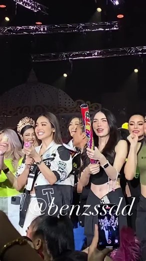 HAPPY NEW YEAR@ENGFA @Charlotte A. #engfawaraha #charlotte #englot #xuhuong #xuhuongtiktok @𝘿𝙖𝙣𝙞𝙚𝙡 @𝘿𝙖𝙣𝙞𝙚𝙡