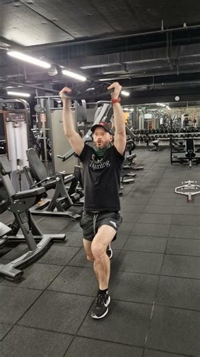 Lunge with Overhead reach